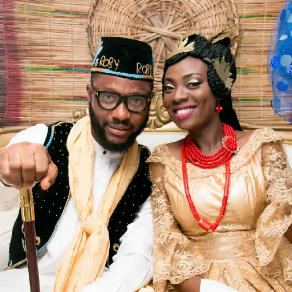 Comedian Roby Ekpo And Wife Kiss Passionately In The Other Room (Photos)